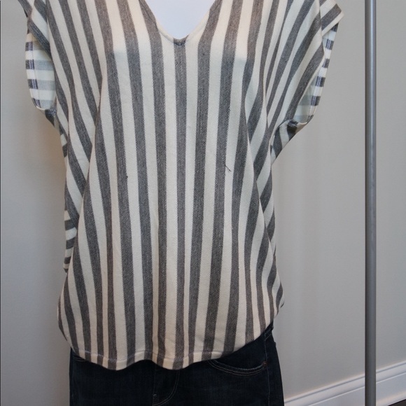 Alice + Olivia- Air Striped Short Sleeve Tee - Picture 7 of 8